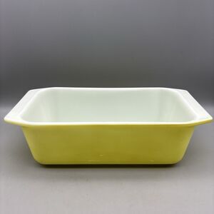 Vintage Pyrex 913 Loaf Cake Ovenware Pan 8½ x 4½ x 2½ Lemon Yellow White